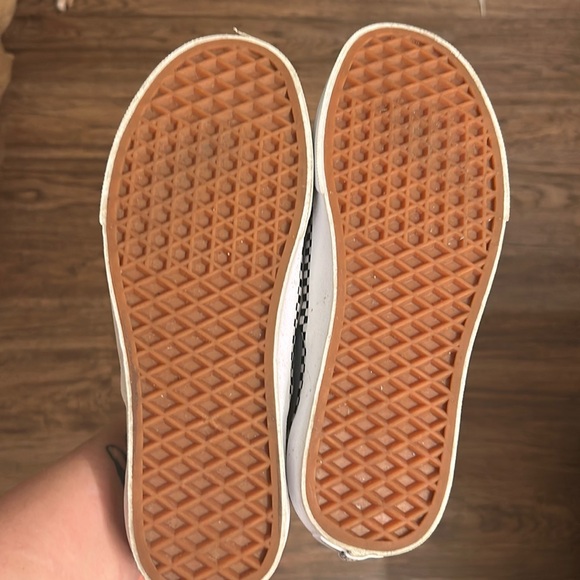 Vans Classic Slip-On Sneakers - Picture 4 of 9